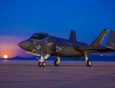 开云体育登录-双线制霸，从绿茵场到网球场的楚阿梅尼统治时刻