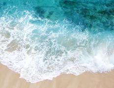 开云体育登录-足球世界的量子跃迁，当尼日利亚少年完胜拜仁，C罗在压力中绽放光芒