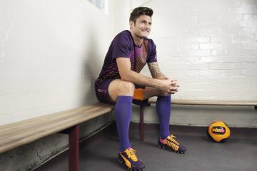 开云体育登录-战术变革的隐喻，卡塔尔掀翻阿森纳的启示与拉什福德防守端的进化