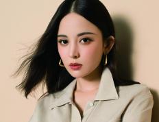 开云体育入口-时空交错中的英雄叙事，当休斯顿火箭与朱·霍勒迪在同一夜晚诠释体育终极魅力