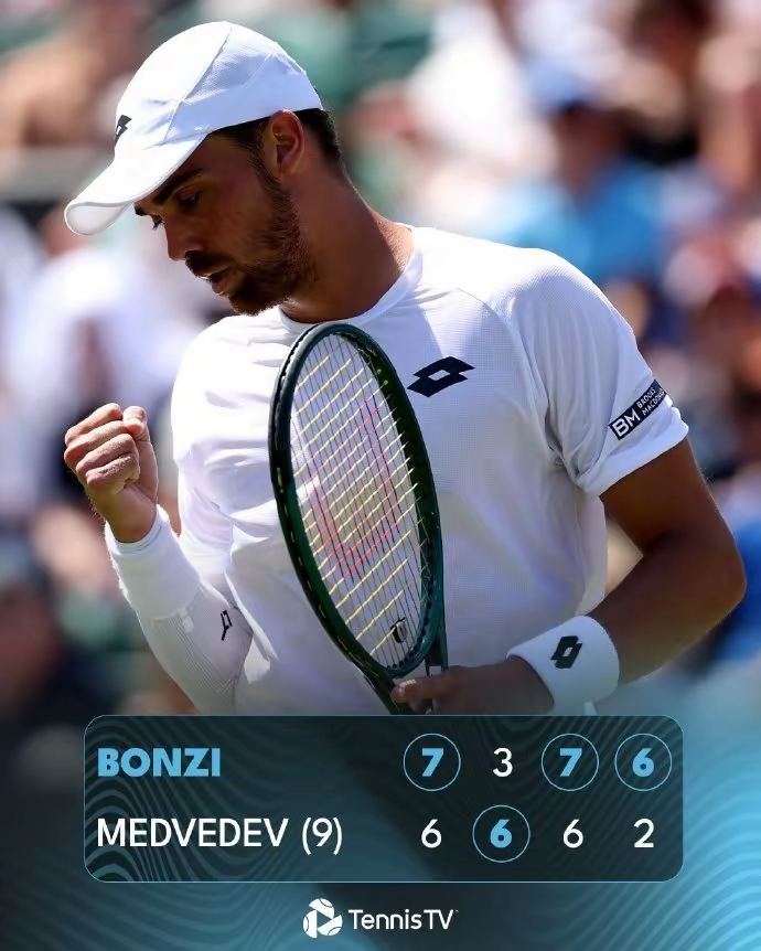 开云下载-包含戴维斯杯绝杀温网，梅德韦杰夫惊艳四座的词条