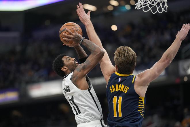 开云体育中国-篮网客场大胜马刺，欧文再度绝杀带领球队