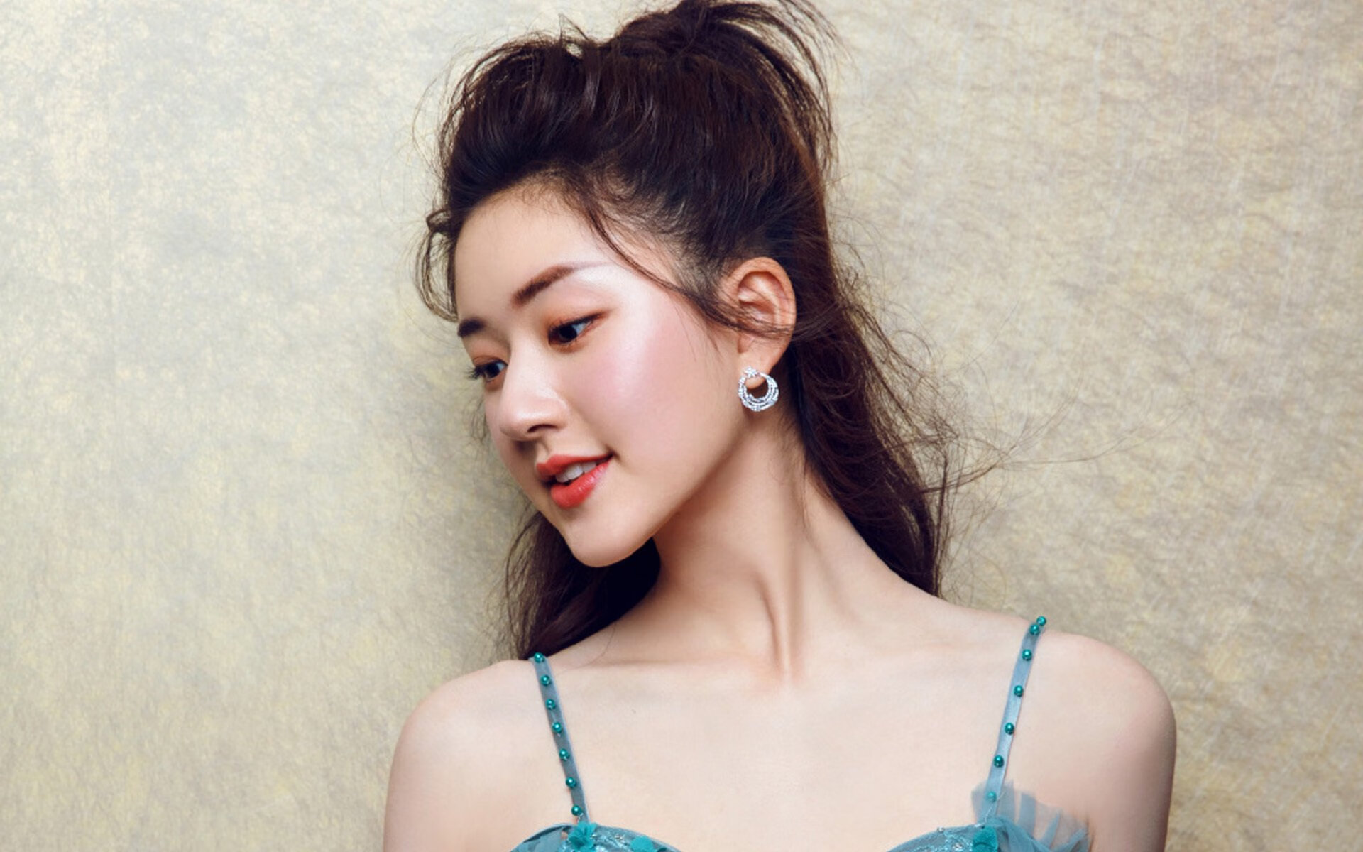 开云体育APP下载-剑指巴黎,奥运关键战之夜,苏亚雷斯展现大师风范