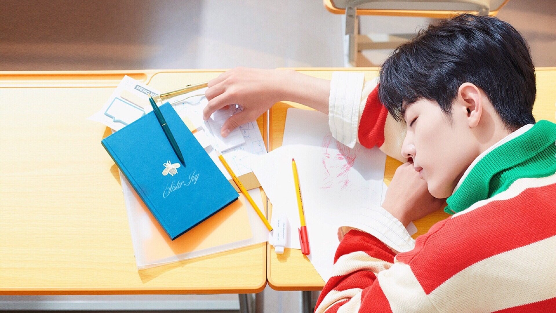 开云体育APP下载-夜幕金边铸传奇,卡瓦哈尔的美加墨生涯巅峰之战