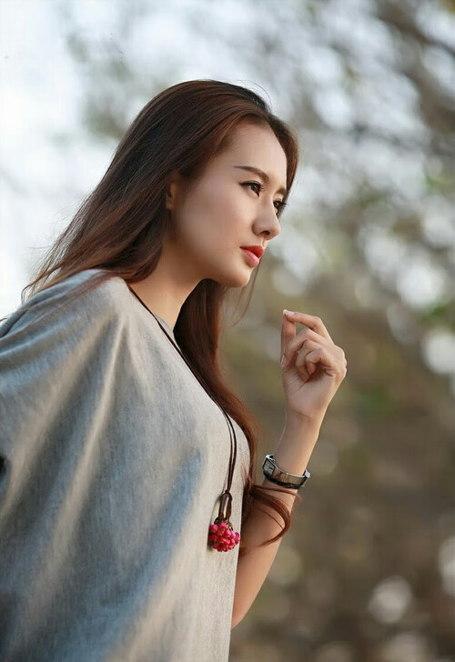 开云体育官方网站-弱旅门前立高墙,当拉亚用指尖阻挡马赛的洪流