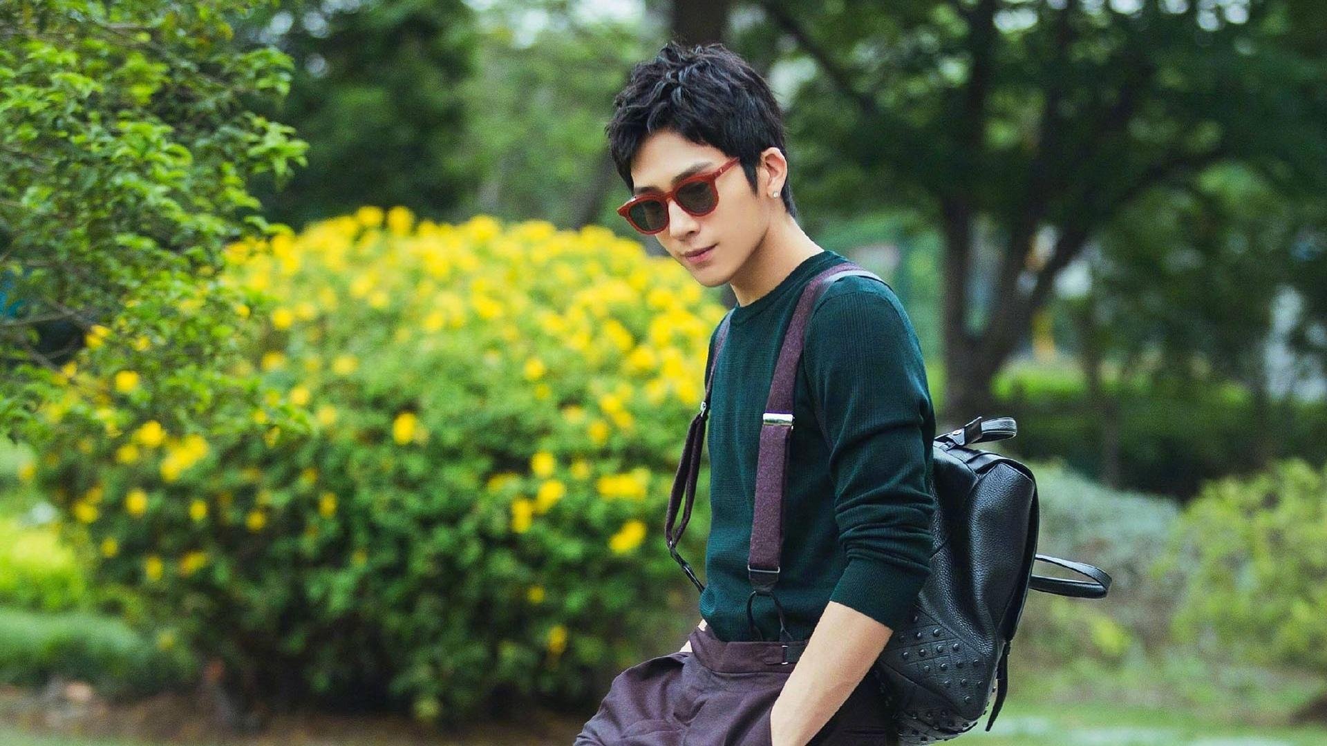 开云体育中国-拉文狂飙点燃赛场，老鹰末节逆袭猛龙夺胜